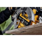⁦להב מקצועי לחיתוך עץ | ״¼7 אינטש | 24 שיניים | DeWALT⁩ – תמונה ⁦4⁩